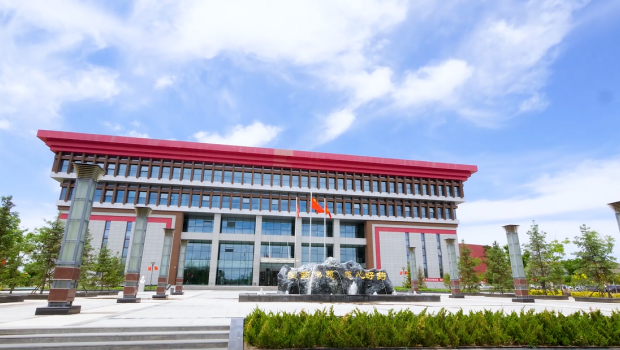 佛慈集團順利召開2021年度工作總結表彰暨2022年目標責任書簽訂大會